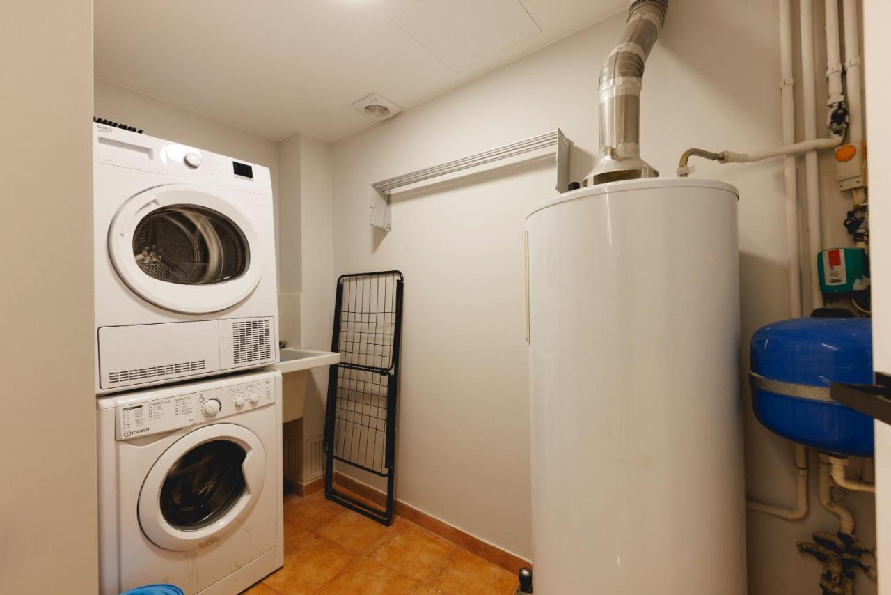 Bravissimo Cort Reial Duplex, Spacious With 3 Bedrooms Appartement *
