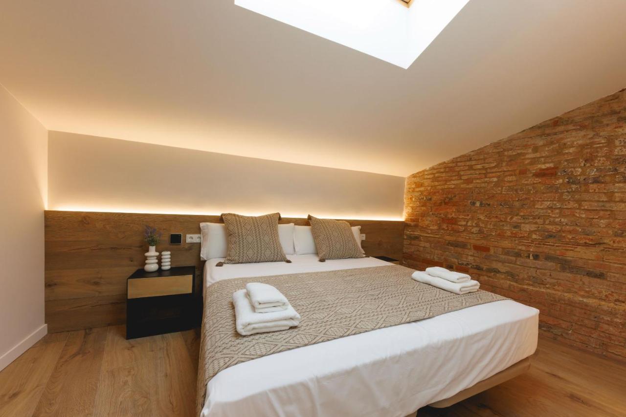 Bravissimo Cort Reial Duplex, Spacious With 3 Bedrooms Appartement Gérone