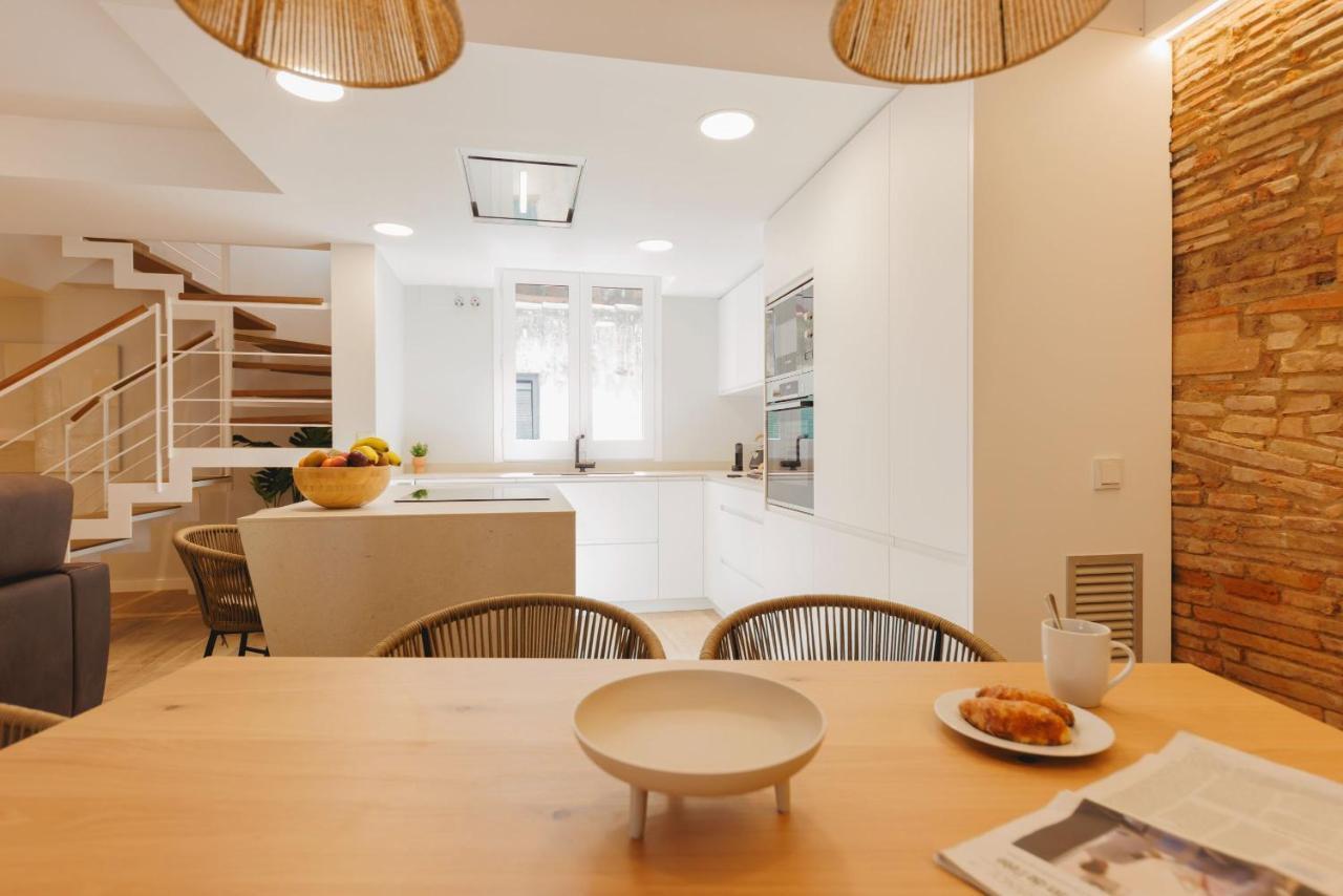 Bravissimo Cort Reial Duplex, Spacious With 3 Bedrooms Appartement Gérone