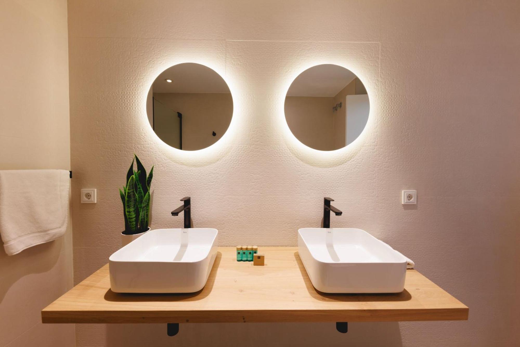 Bravissimo Cort Reial Duplex, Spacious With 3 Bedrooms Gérone