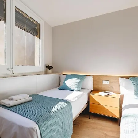 Bravissimo Cort Reial Duplex, Spacious With 3 Bedrooms Girona Exterior photo