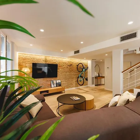Bravissimo Cort Reial Duplex, Spacious With 3 Bedrooms Girona Exterior photo