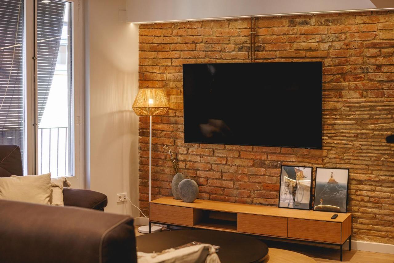 Apartment Bravissimo Cort Reial Duplex, Spacious With 3 Bedrooms Gerona